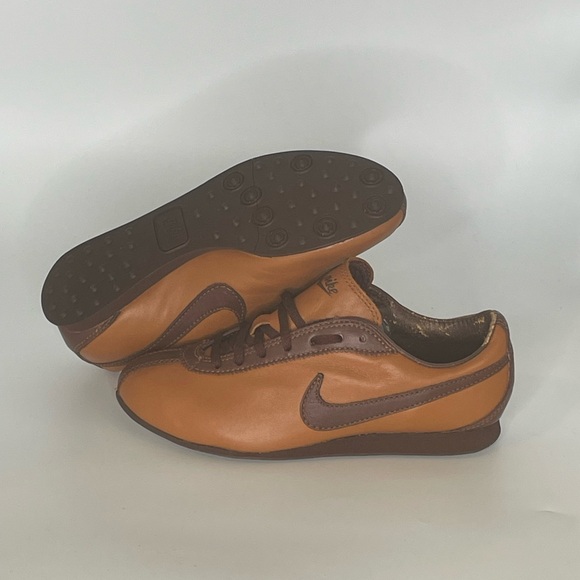 Vintage Nike Le Village Women’s Sneaker 2003 Size 8 - Picture 5 of 12